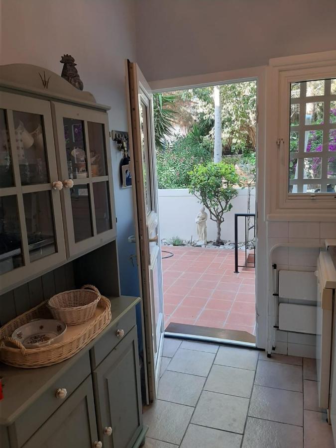 Limnaria Deluxe Maisonette Paphos Bagian luar foto