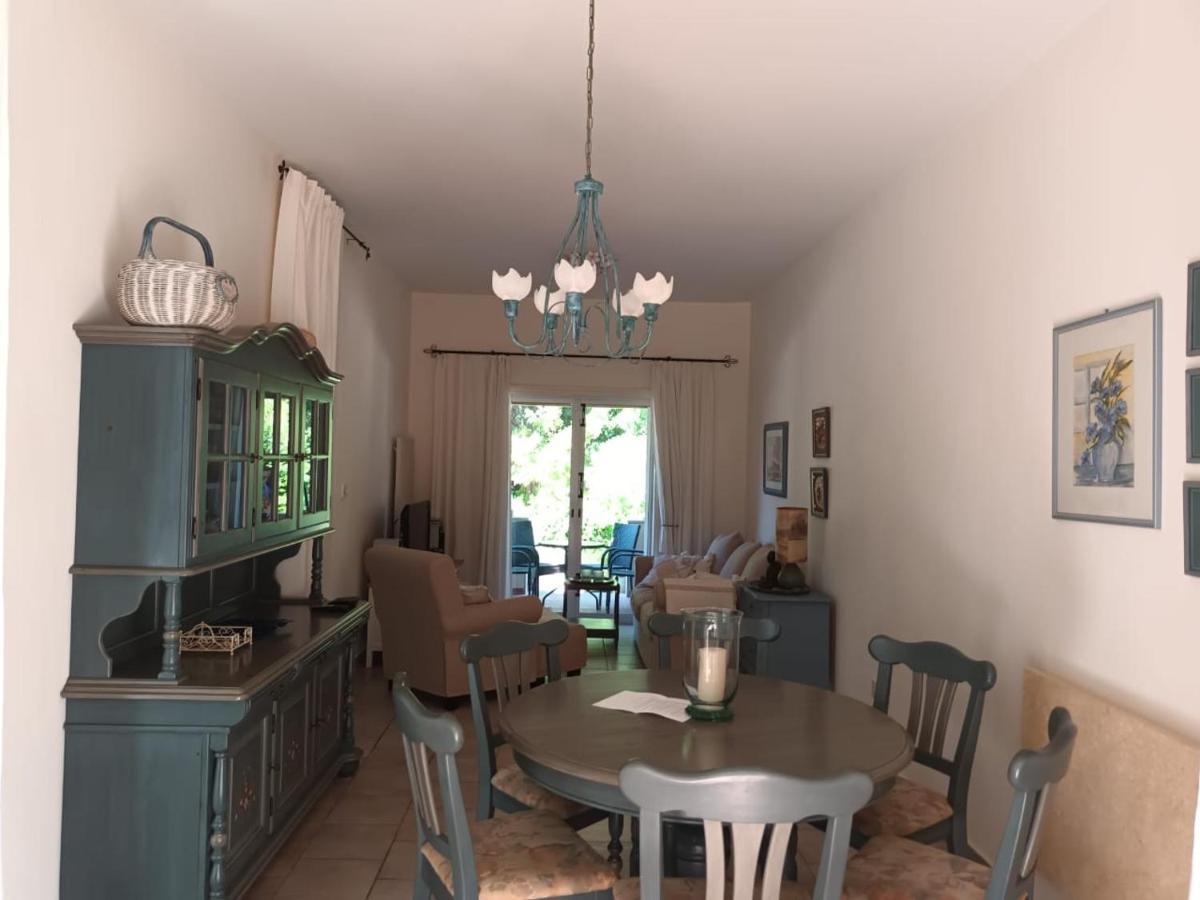 Limnaria Deluxe Maisonette Paphos Bagian luar foto